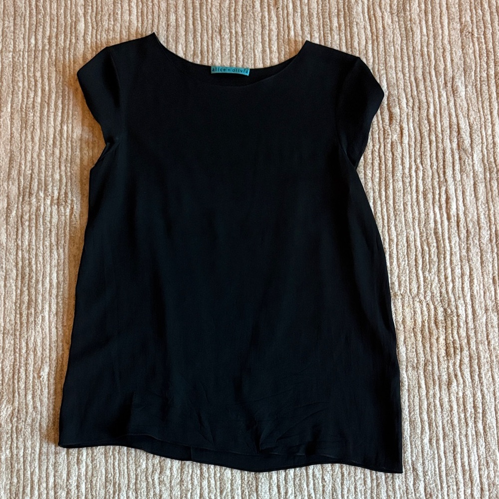 Alice + Olivia Cap Sleeve Silk Blouse Size XS